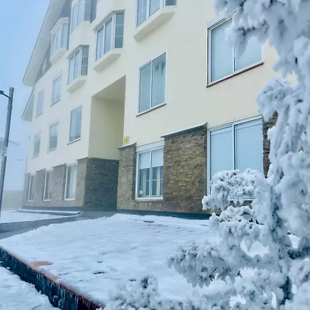 Ski-in, Ski-out, Free Parking - Maribel Chic Shack *